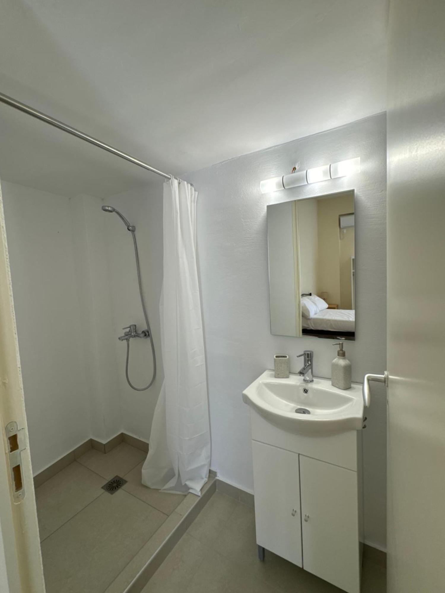 Airpoint Apartments Αρτέμιδα Εξωτερικό φωτογραφία